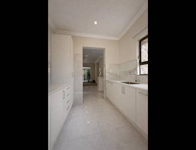 2 BEDROOM PROPERTY TO RENT IN WATERKLOOF RIDGE